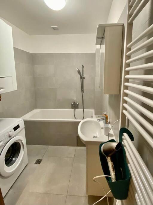 Spacious 2Br Apartment 6Min From Prague Castle! מראה חיצוני תמונה